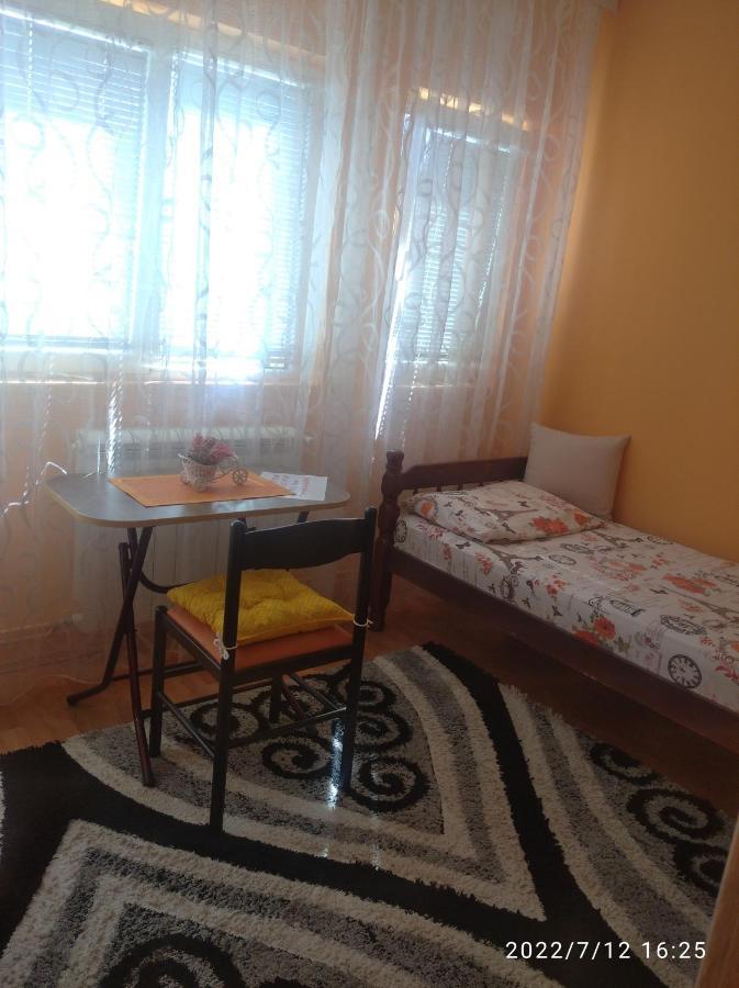 Buric Rooms Nikšić Екстериор снимка