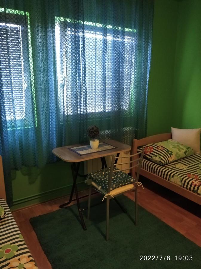 Buric Rooms Nikšić Екстериор снимка