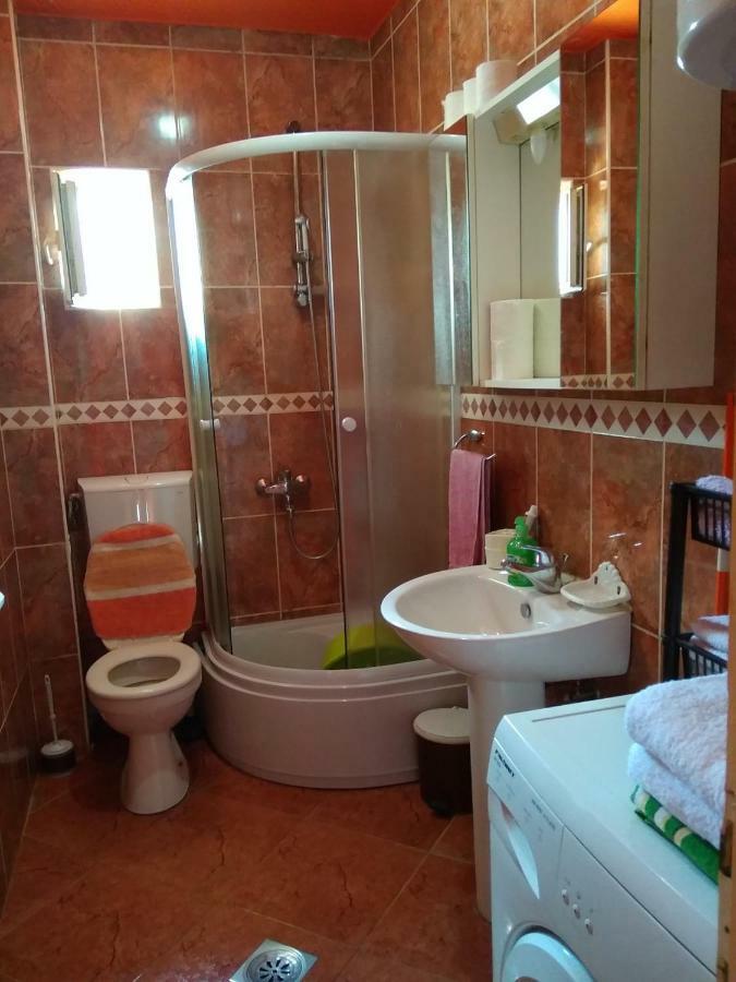 Buric Rooms Nikšić Екстериор снимка